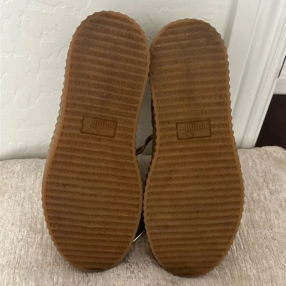PUMA Creepers Rihanna Fenty Suede Oatmeal Tan Women's Sz 8 Thick Gum Rubber Sole