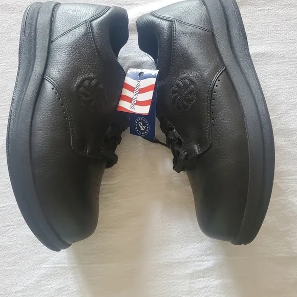 P.W. Minor Black Leisure Lace Sz. 9.5 Shoes