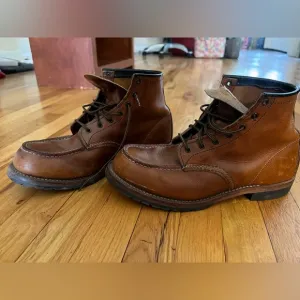 Red Wing Shoes Moc Toe 9012