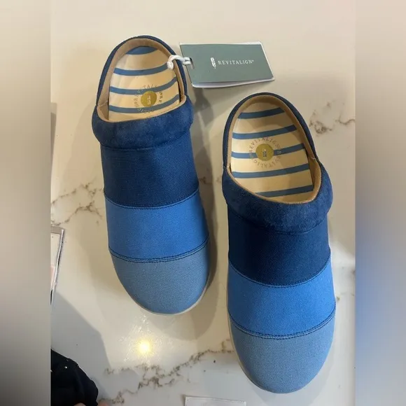 Revitalign Waco blue slip on shoes size 10 NWT