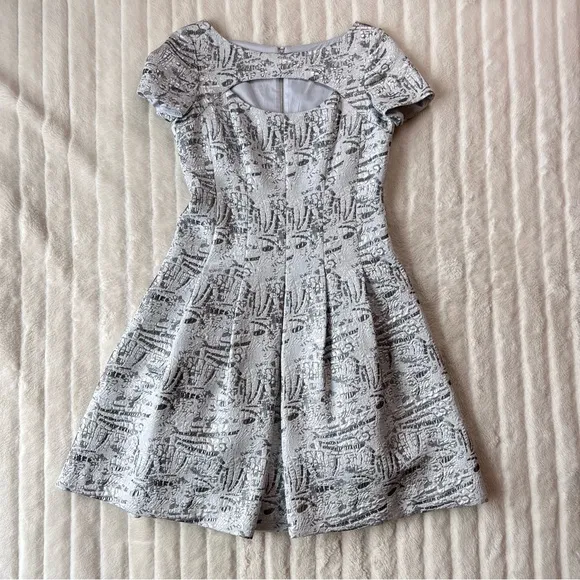 RICKIE FREEMAN FOR TERI JON metallic silver gray jacquard box pleat dress