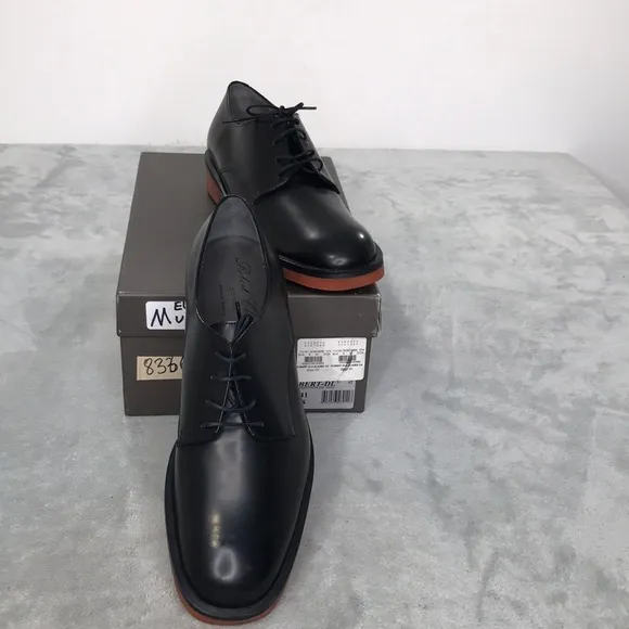 Robert Clergerie Men's Glazed Leather Lace up Dress Shoes Size 8