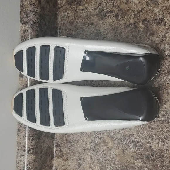 Robert Zur Twisted Galaxy White Bone Women's Loafer Shoes Size 8 AA