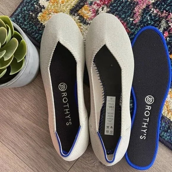 Rothys round toe size 10.5 light gray woman’s flat shoes