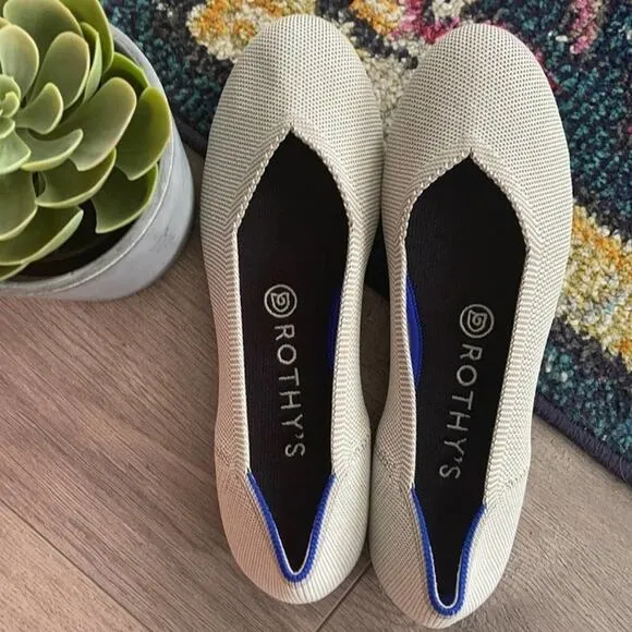 Rothys round toe size 10.5 light gray woman’s flat shoes