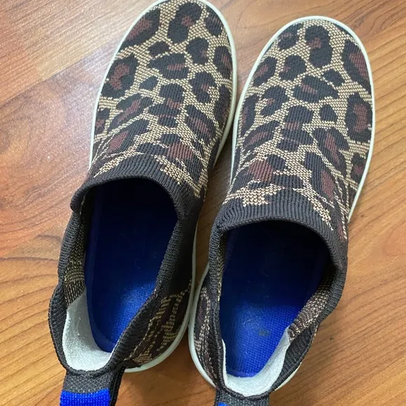 ROTHY’S The Chelsea boots sneakers slip on comfort cheetah wildcat leopard 5.5