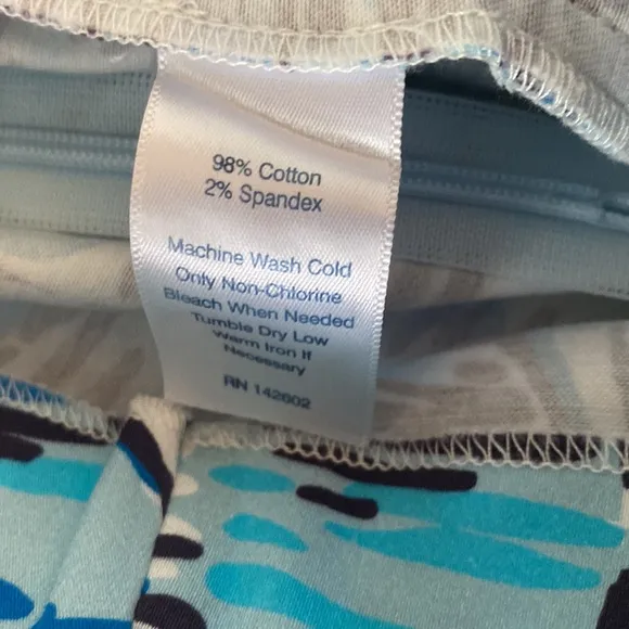 Sail to Sable STS Sail Boat Print Gold Button Shorts - M