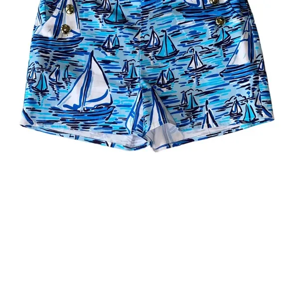 Sail to Sable STS Sail Boat Print Gold Button Shorts - M
