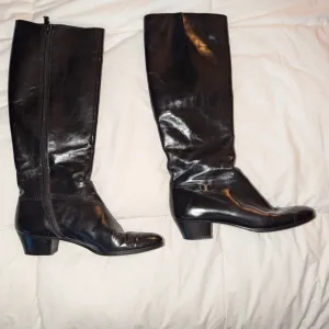 Salvador Ferragami Elegant Black Leather Women's Boots