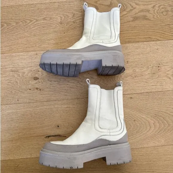 Sam Edelman - Lulia Chelsea Boots in Cream &amp; Gray