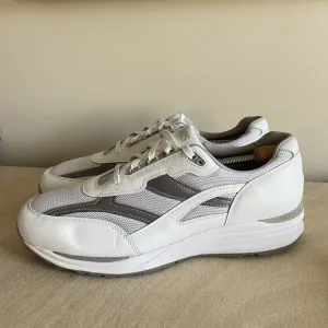 SAS Journey Mesh Walking Shoes