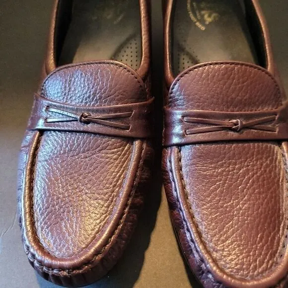 SAS Women's Easy Slip On Loafer Tripad Comfort Shoes Burgundy 8.5 slip On Nwt