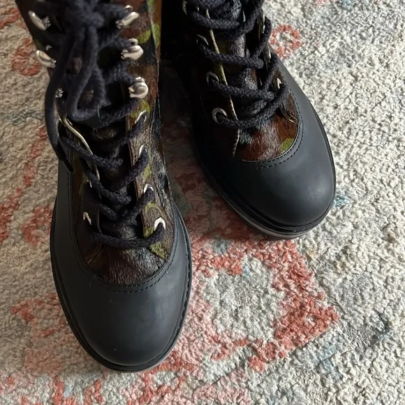 Schutz Camo Combat Boots Size 6B Calf Hair Black Waterproof Lace Up Heeled Boots
