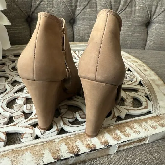 Schutz Wedge Heel Peep Toe Shoes Women’s 8.5 NEW
