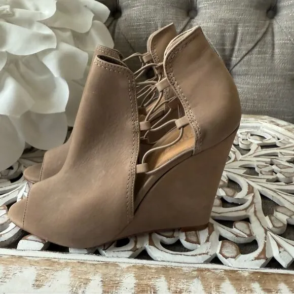 Schutz Wedge Heel Peep Toe Shoes Women’s 8.5 NEW