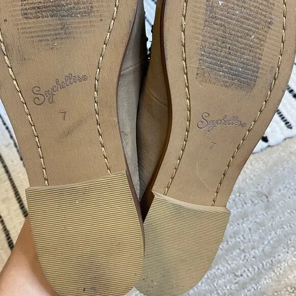 Seychelles Redeem Studded Mule Shoes Taupe Size 7