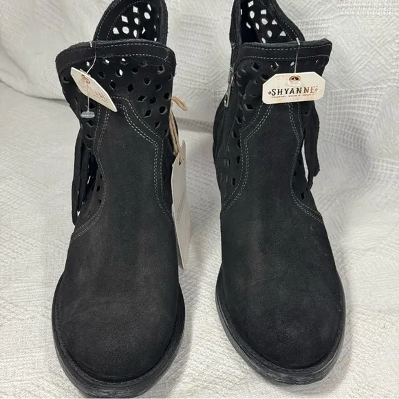 Shyanne Nicki Laser Cut Out Fringed Ankle Boot Black Suede Inside Zip Sz 9 NWT