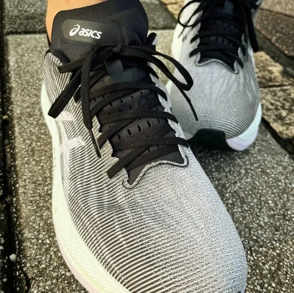 Size 10 Asics Superblas Black Lilac Hint, New No Box