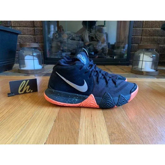 Size 8 Nike Kyrie 4 “Venus Fly Trap” Basketball Shoes 943806-010