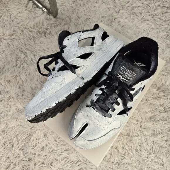 Size US M 10 EU43 - Reebok Classic Tabi Decortique Low Maison Margiela (w/ Box)