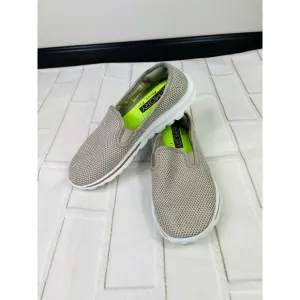 Skechers soft fabric comfort shoes size 6