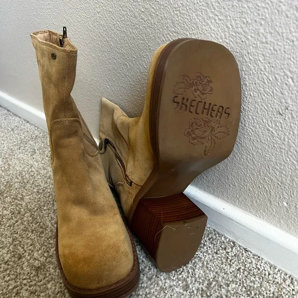 Skechers Tan Ankle Boots