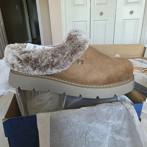 Skechers Women's Tan Faux Fur Slip-On Shoes