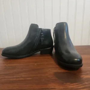 SoftWalk Women's Size 5.5 Dark Forest Green Leather Ankle Boots S2364-380 New