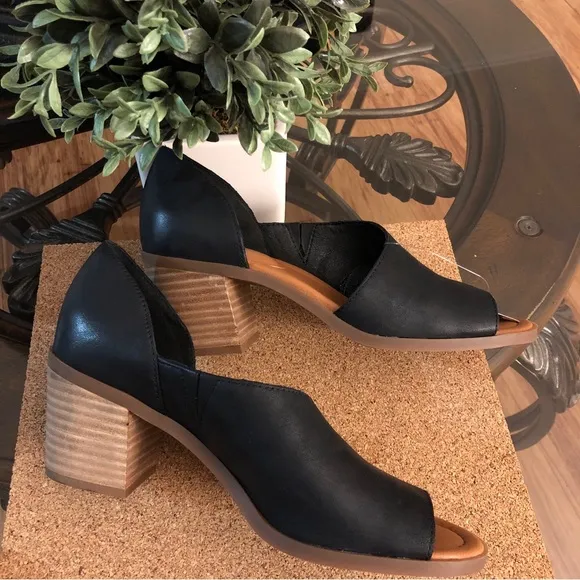 Sole Society So- Ralimia Shoes size 8 NWOB