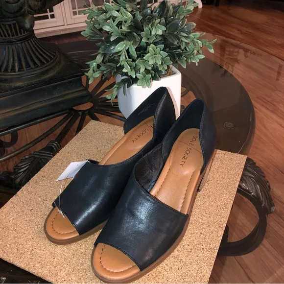 Sole Society So- Ralimia Shoes size 8 NWOB