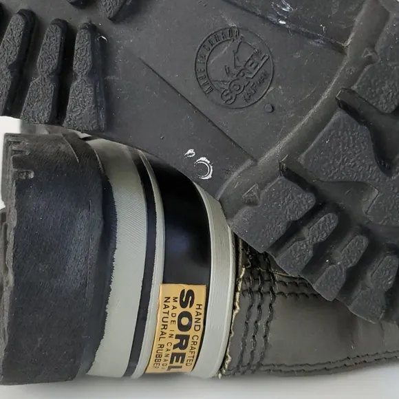 Sorel Caribou Boots Gray Size 6