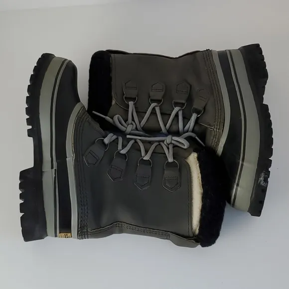 Sorel Caribou Boots Gray Size 6