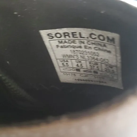 Sorel Green  Ankle Boots With Zippet