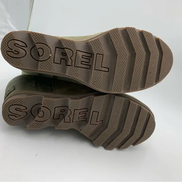Sorel Joan of Arctic Wedge II Boot Women 7 Green Leather Olive Green Lace Up EUC