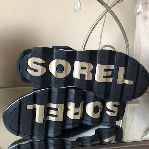 Sorel Kinetic Sneak Sneakers Slip On High‎ Top Shoes Black