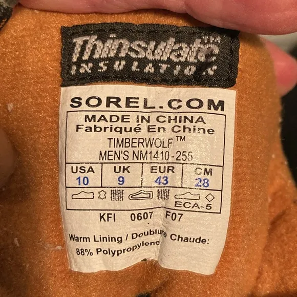 Sorel NWOT Thinsulate Waterproof Boots  High Ankle Boots Lug Sole Boots Hiking