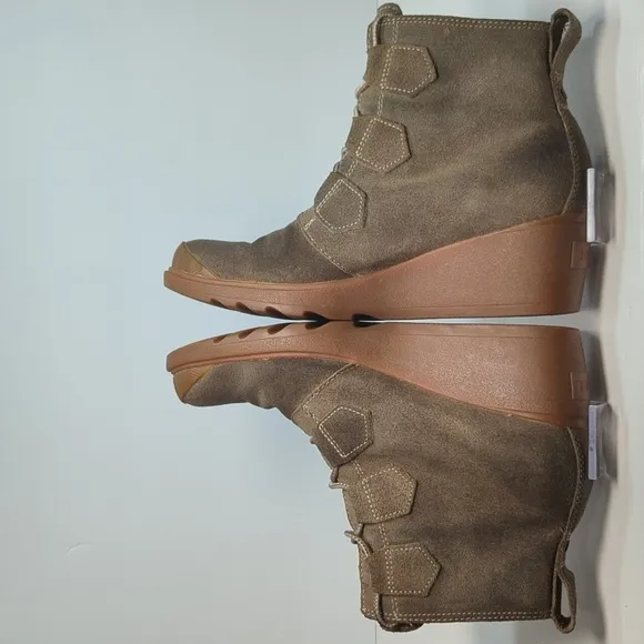 Sorel Toronto Lace Up Boots oiled suede ankle boots womans size 9   EU 40