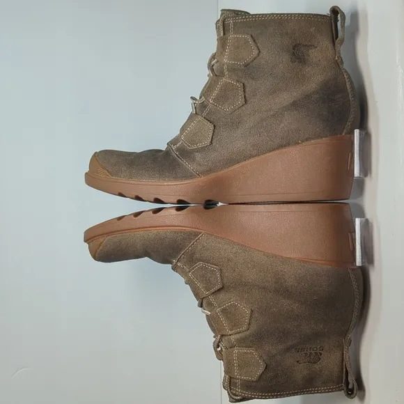 Sorel Toronto Lace Up Boots oiled suede ankle boots womans size 9   EU 40
