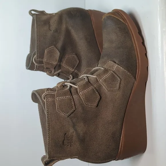 Sorel Toronto Lace Up Boots oiled suede ankle boots womans size 9   EU 40