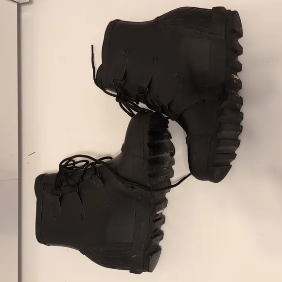 Sorel Women's Black Joan Wedge Lace Up Boots