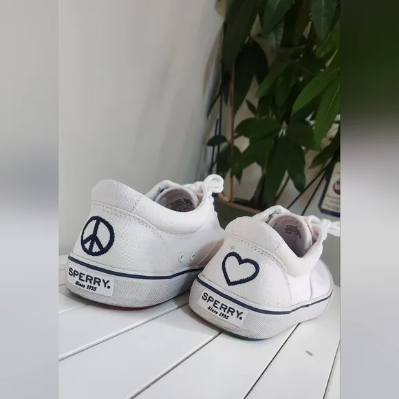 Sperry Shoes Rainbow Bottoms Peace Love LBGTQ White Pride. Size:10.5