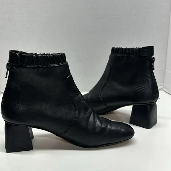 Stuart Weitzman Boots Ankle Booties Leather Square Toe Heeled Zip Black Size 6