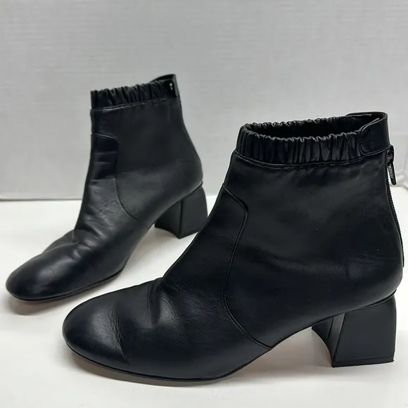 Stuart Weitzman Boots Ankle Booties Leather Square Toe Heeled Zip Black Size 6