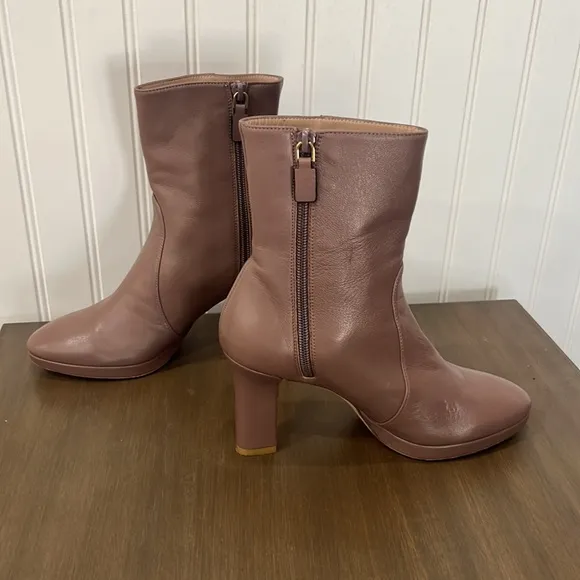 Stuart Weitzman butterfly Leather Boots