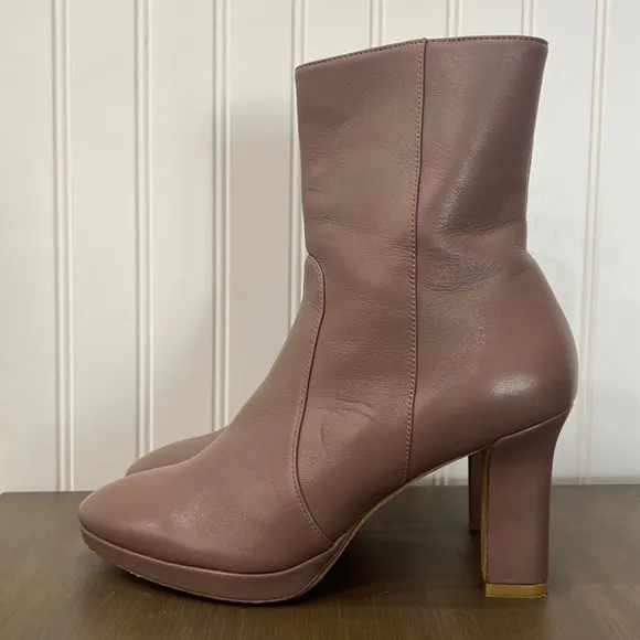 Stuart Weitzman butterfly Leather Boots