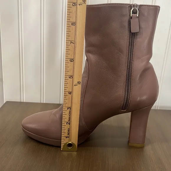 Stuart Weitzman butterfly Leather Boots