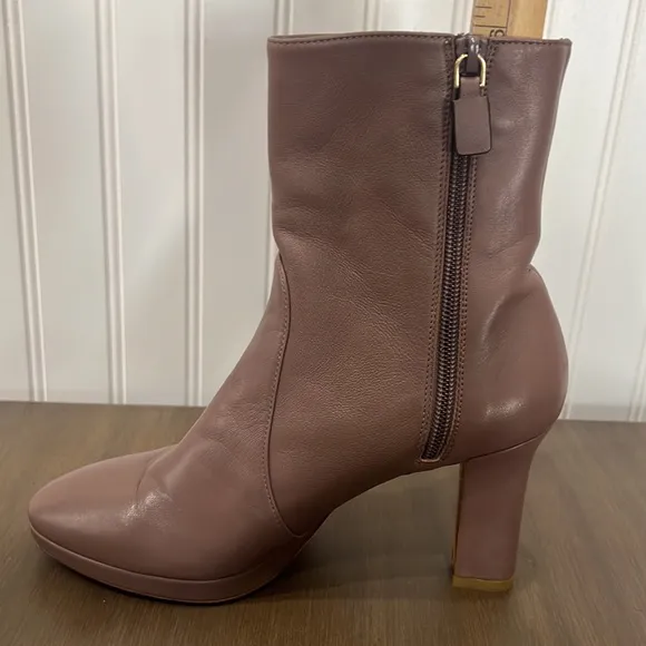 Stuart Weitzman butterfly Leather Boots