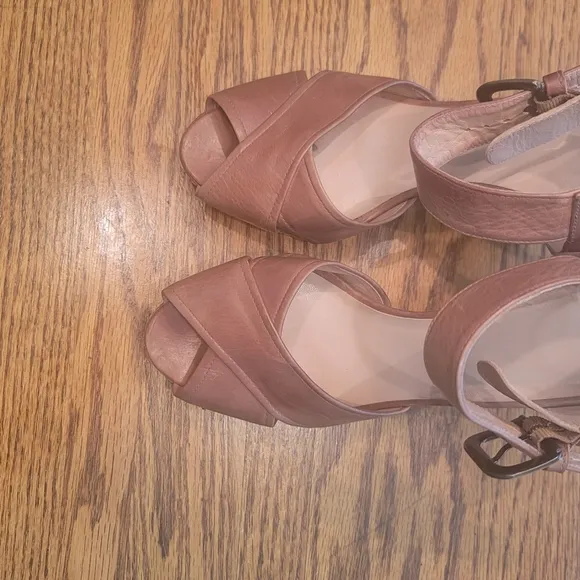 Stuart Weitzman Dark Tan Brown Genuine Leather Open Toe Platform Sandals Heels