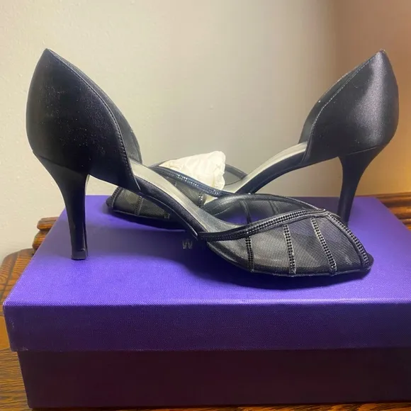 STUART WEITZMAN Women's Shoes Satin Mesh Open Toes Black Pumps Size 8 M Art Deco