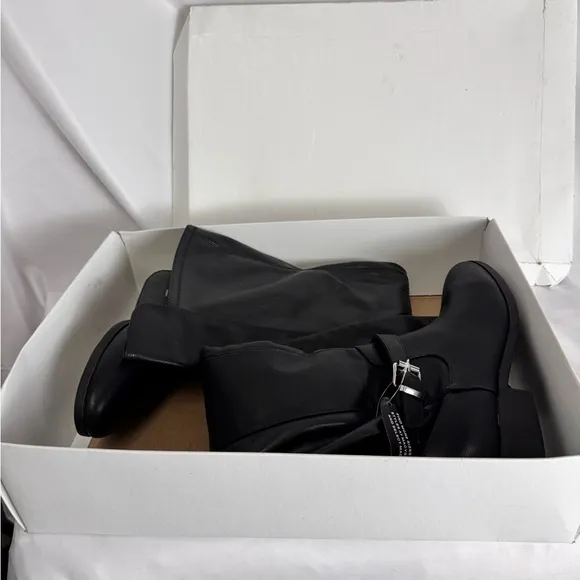 Style &amp; Co Black Over the‎ Knee Boots Sleek Design